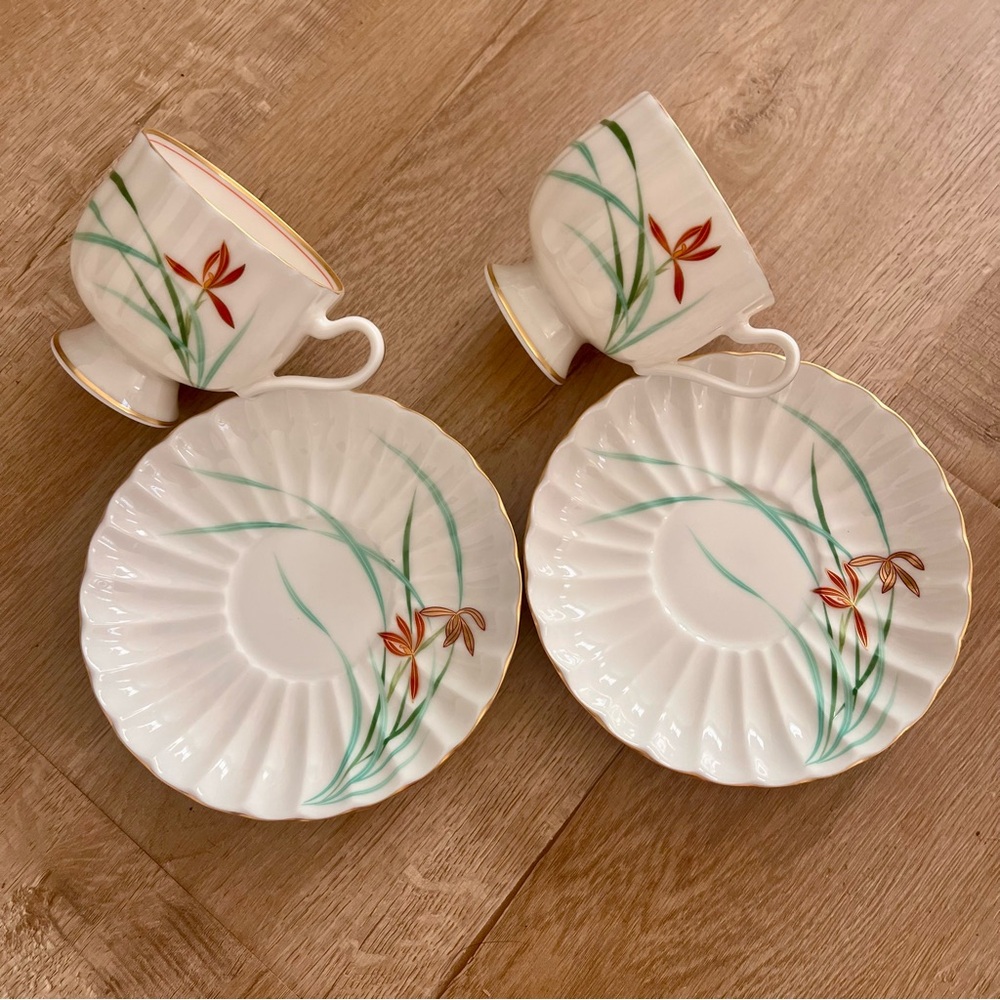NIB Koransha Orchid Porcelain 2 Cups and Saucers Fine Japanese Arita Teaware